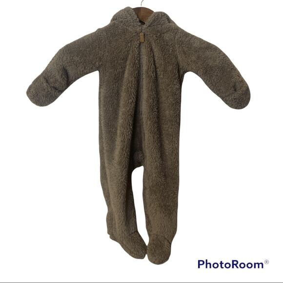 Carter's Other - Carter's Furry Brown Bear Zip Up Footed Outfit Infant Size 9 Months